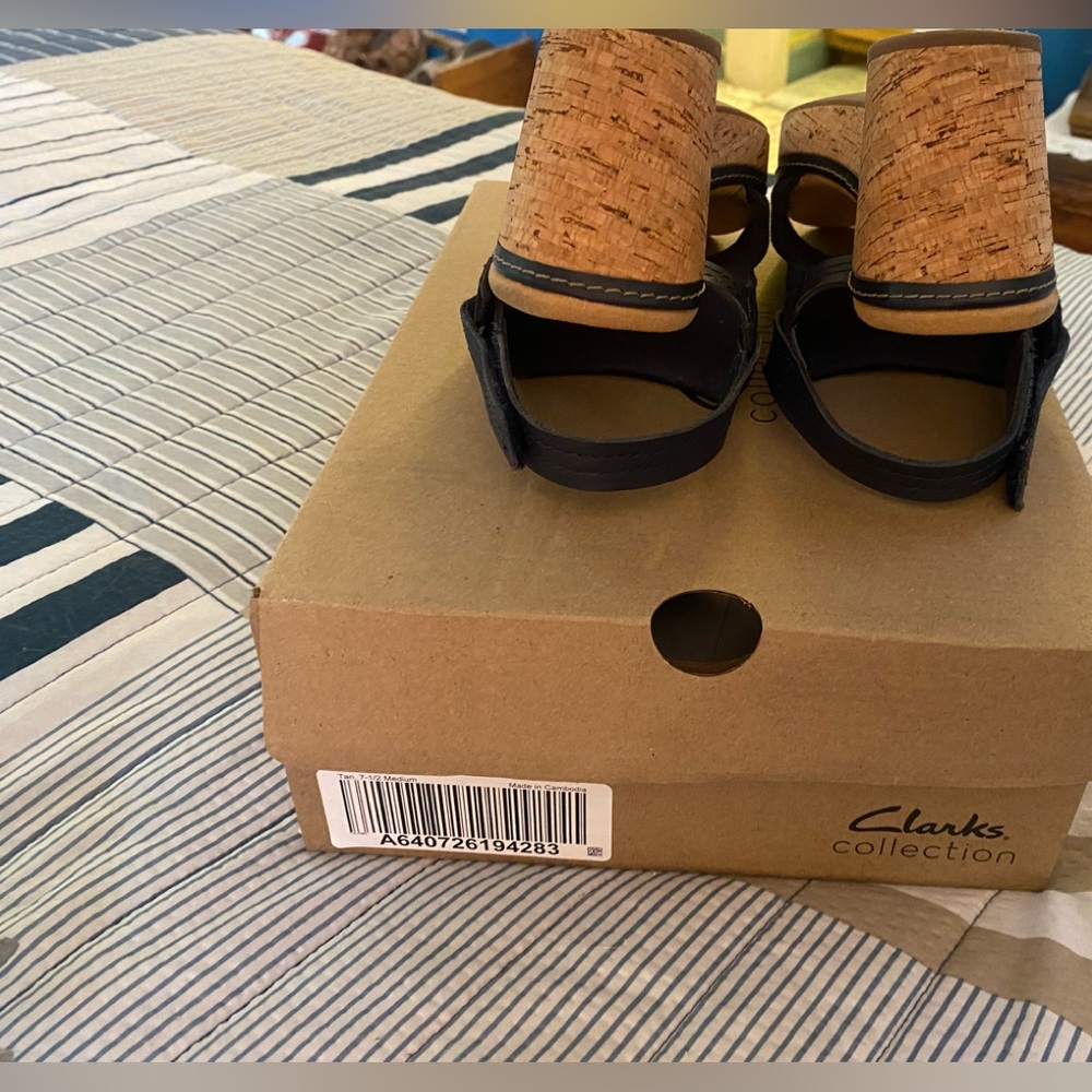 Clarks Collection Giselle Sea Leather /suede, cork wedges, navy 7.5 - Picture 5 of 5
